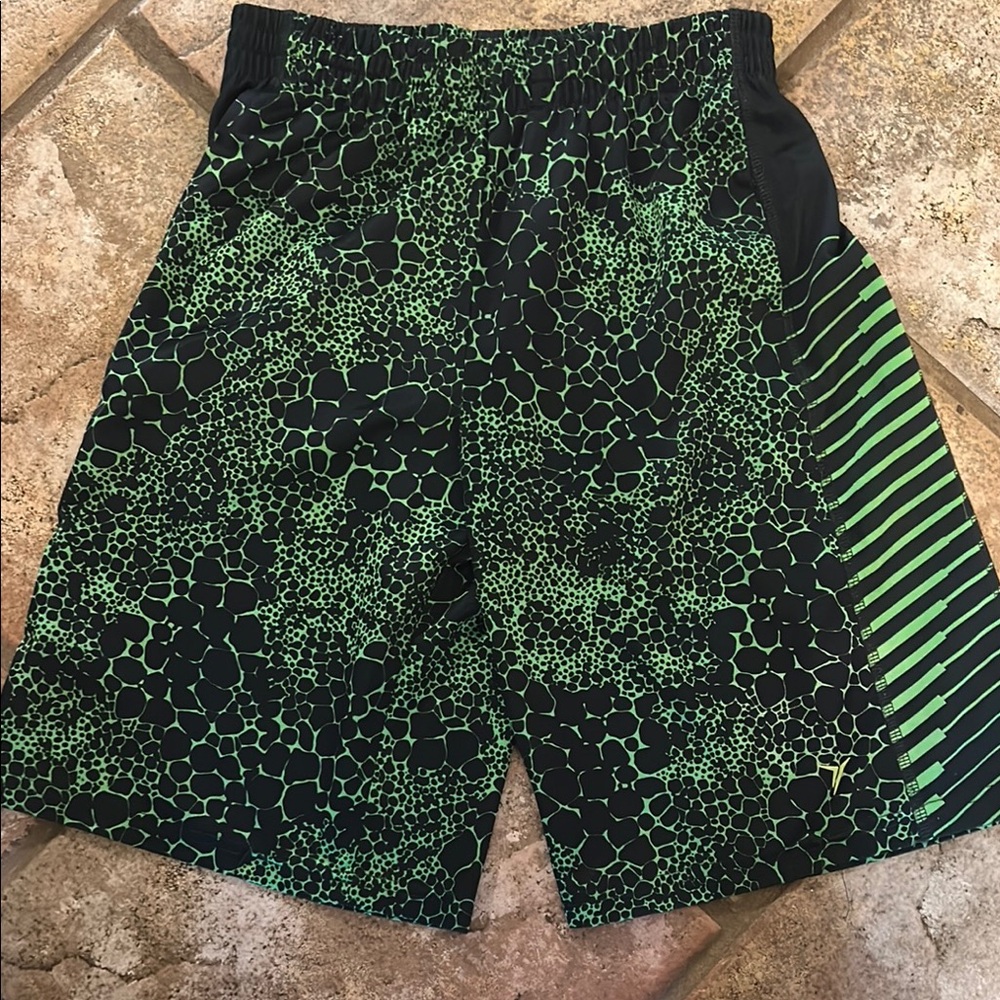 Old Navy Boys M Green and Navy Patterned Athletic Shorts